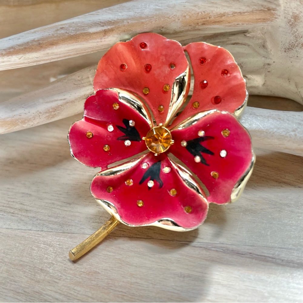 Vintage Vibrant Pansy Brooch Gold Toned Mod Rhinestones